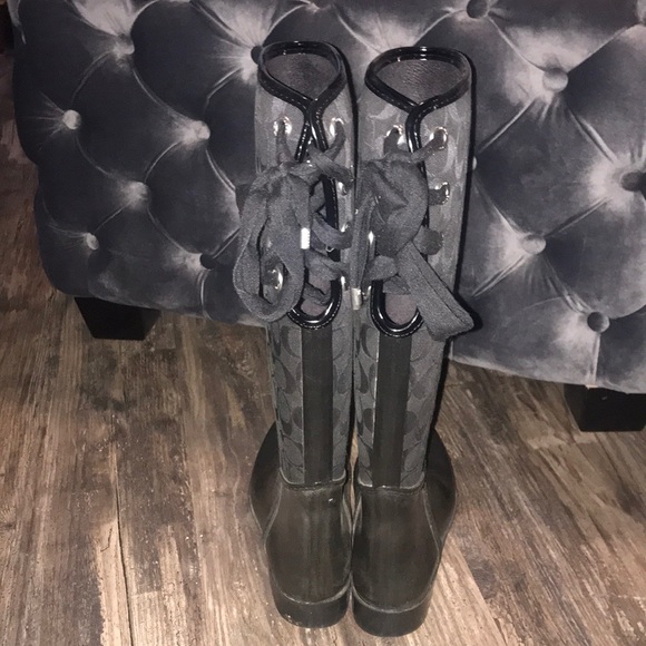 ✨SALE💛 Coach Rain Boots - Picture 3 of 3